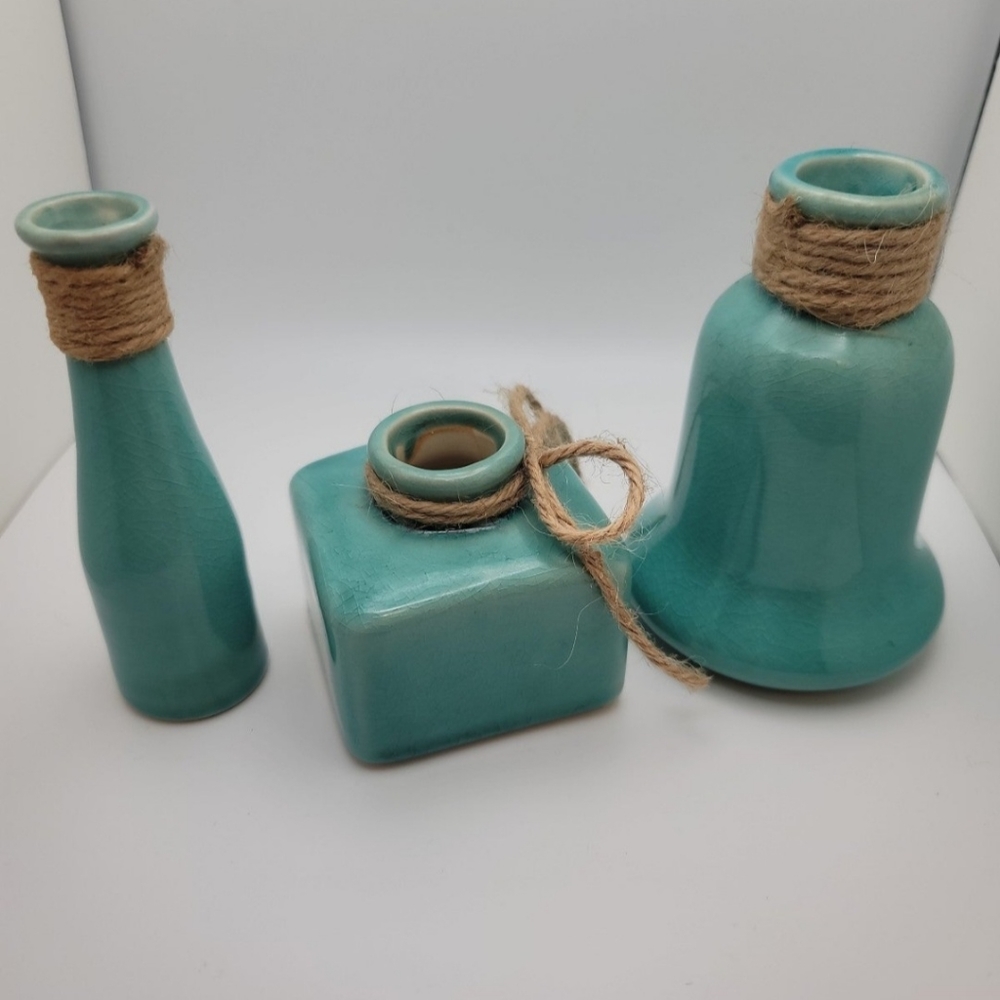 Turquoise mini Vases - Picture 10 of 12
